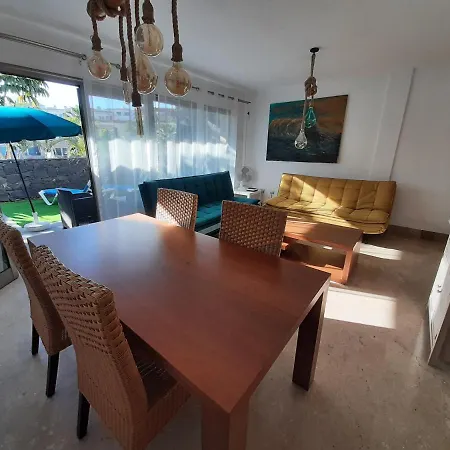 Vakantiehuis Amarilla Golf *